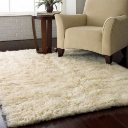 4-ft x 6-ft Hand Woven Wool Flokati Area Rug in Natural Color